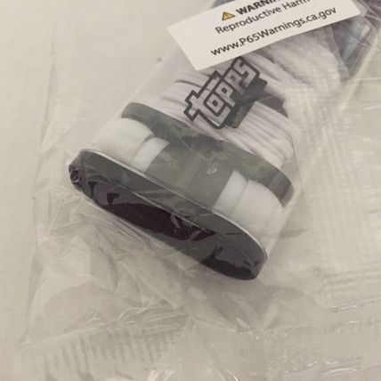 New Topps Audio Ear Buds in Clip on Holder
