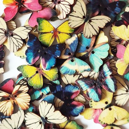41 Wooden Butterfly Button Scrapbooking Decorative Mixed Natural Wood Sew A17