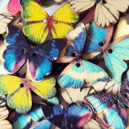 41 Wooden Butterfly Button Scrapbooking Decorative Mixed Natural Wood Sew A17