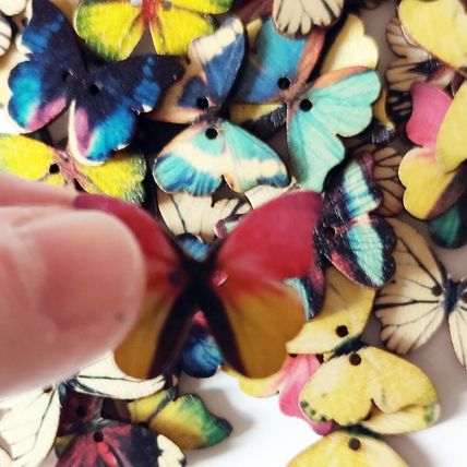 41 Wooden Butterfly Button Scrapbooking Decorative Mixed Natural Wood Sew A17