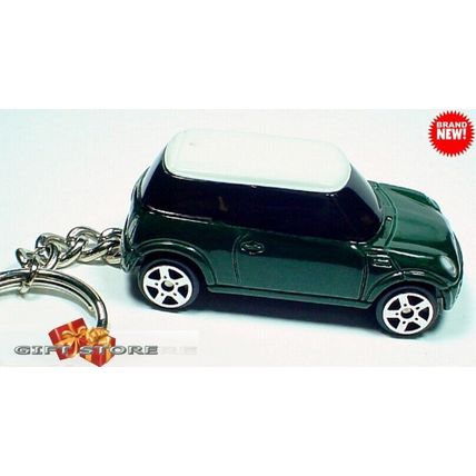 RARE KEYCHAIN GREEN WHITE MINI COOPER BMW CUSTOM Ltd LIMITED GREAT GIFT
