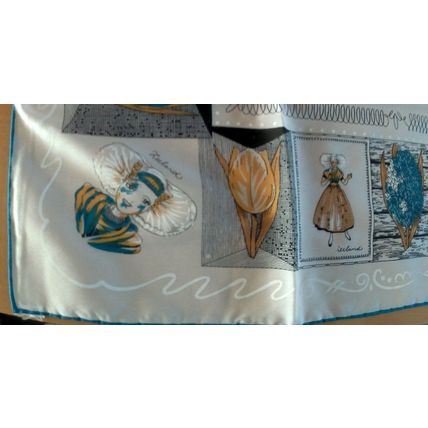 Vintage 1970's Headscarf