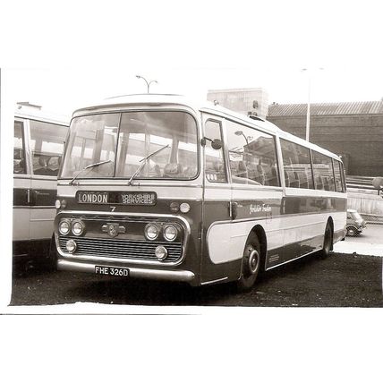 Black & White Photograph of Yorkshire Traction Co. Ltd. - FHE 326D
