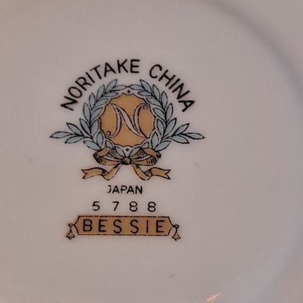 Vintage Lot 8 NORITAKE Fine China BESSIE 5788 SAUCERS & CUPS Tea Coffee Japan