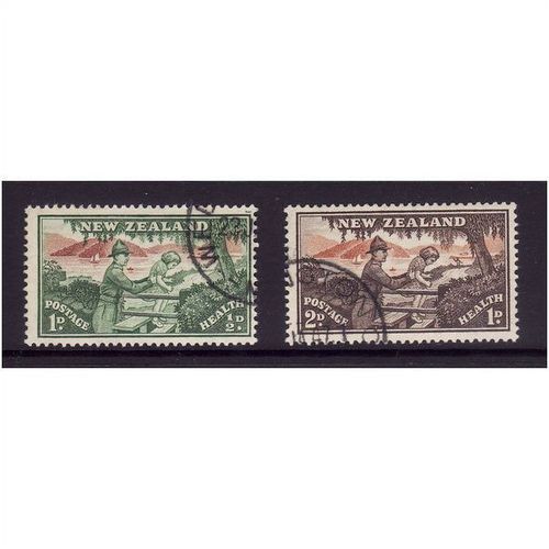 NEW ZEALAND 1946 SG678/679 HEALTH STAMPS SET 2 VALS FINE USED