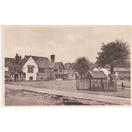 E267 EVESHAM - THE STOCKS AND ALMONRY. PRINTED POSTCARD