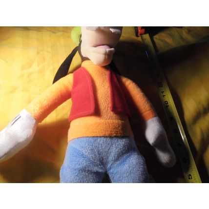 Walt Disney's GOOFY 20" Tall PLUSH Doll! MINT!! $28.00 Shipped!! For the Collect