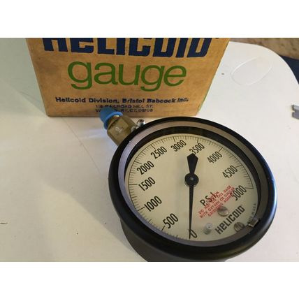 NEW HELICOID 2312 GAGE 5000PSI,3 1/2" Pressure Gauge 0-5000 PSI Bottom 1/4",AN
