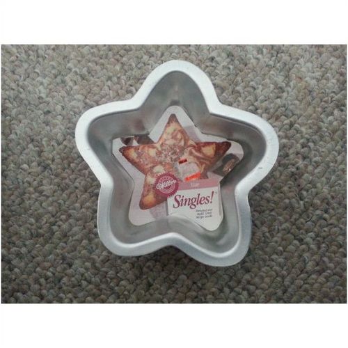 New 5" Star Wilton Singles Cake Pan