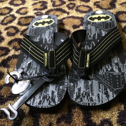 Batmam Men's "GOTHAM CITY" Flip Flops Sandals Shoes Size XL 13/14