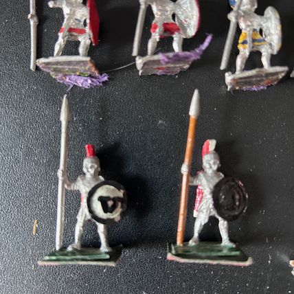 25mm Hinchliffe Ancients SPARTAN HOPLITES 7 Metal figures with Dory spears Boxed