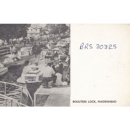 Boat on Boulters Lock Maidenhead Kent Amateur Radio Station QSL Postcard