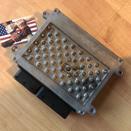 Land Rover LR2 LR013803 6G9N-14C568-AB Computer Engine Control ECU ECM Module