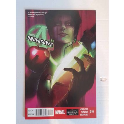 AVENGERS UNDERCOVER #10 - MARVEL COMICS (2014)