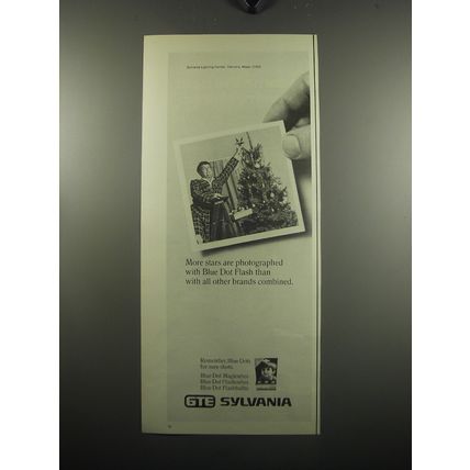 1972 GTE Sylvania Blue Dot Flash cubes Ad - More stars are photographed