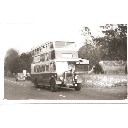 Black & White Photograph of Maidstone & District Motor Services Ltd. - JKM 909