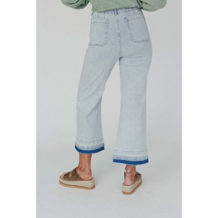 Beau Blue Acid Wash Contrast Edge Pocketed Cropped Jeans