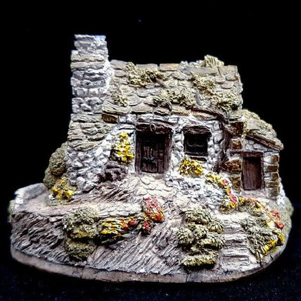 Lilliput Lane The Hermitage Cottage Vintage Ornament