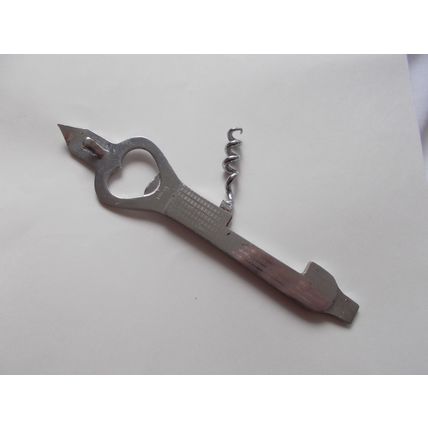 BOTTLE OPENER / WITH CORK SCREW STAMPED FOREIGN (21/05)
