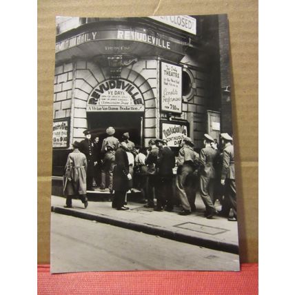 V.E. DAY AT THE WINDMILL THEATRE, VICTORIA AND ALBERT MUSEUM unused postcard =