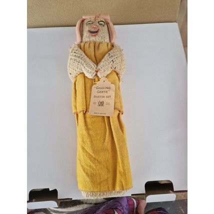 VINTAGE 1940's "GIGGLING GERTIE" DUSTER DOLL