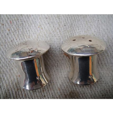 Heavy Compact Tactile Mushroom ‘White Metal’ Salt & Pepper Set