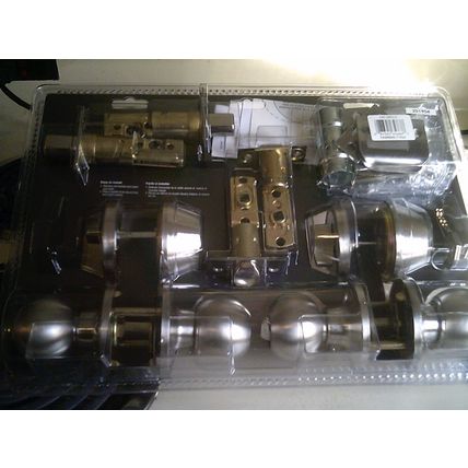 EZ entranceway dual lockset