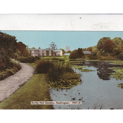 Burnby Hall Gardens Pocklington Yorkshire Postcard unused crease
