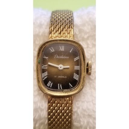 Vintage Women's 1950's/1960's Dunhaven 17 jewels Wrist Watch - FOR PARTS