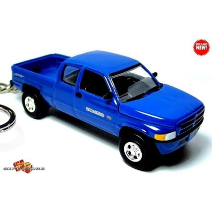 RARE KEYCHAIN BLUE DODGE RAM 1500 CUSTOM Ltd. EDITION GREAT GIFT NOVELTY