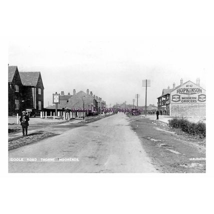 pu3538 - Yorks - Hotel & Stores along Goole Road at Moorends - print 6x4