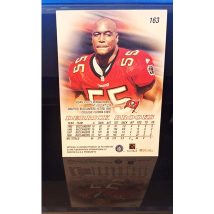 DERRICK BROOKS 1999 SKYBOX PREMIUM FOOTBALL CARD #163