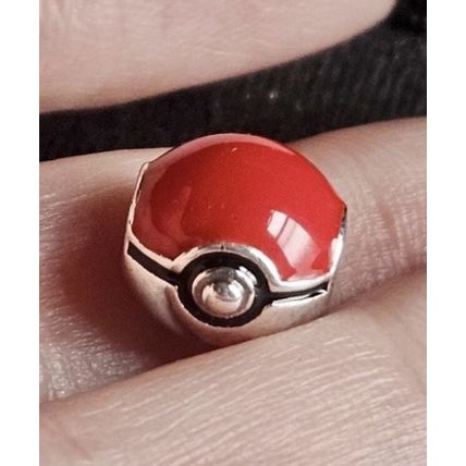 Genuine 925 Silver Pokémon ball charm for Pandora bracelet comes in a cute bag