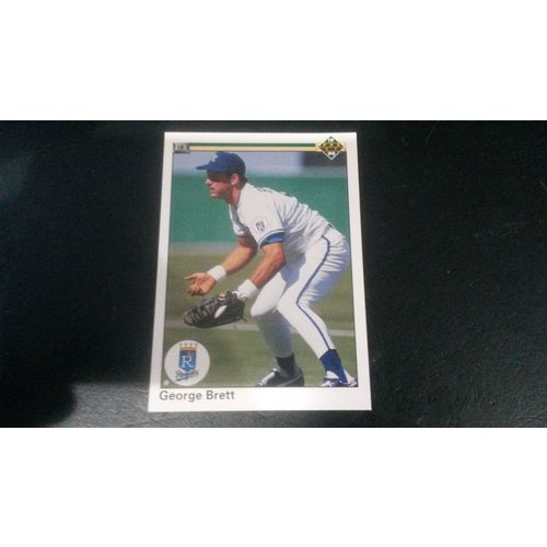 1990 Upper Deck Card # 124A George Brett Near Mint (7) Kansas City Royals