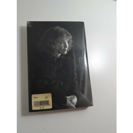 M is for Malice by Sue Grafton 1996 1st hardcover dust jacket fiction