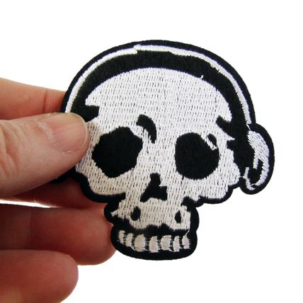 DJ Skull Iron On Embroidered Patch Sew Badge Patches 7.2cm x 6.7cm P048
