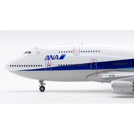 B747-481 ALL NIPPON AIRWAYS (ANA) REG: JA8097 W/STAND - WB MODELS WB2015 1/200