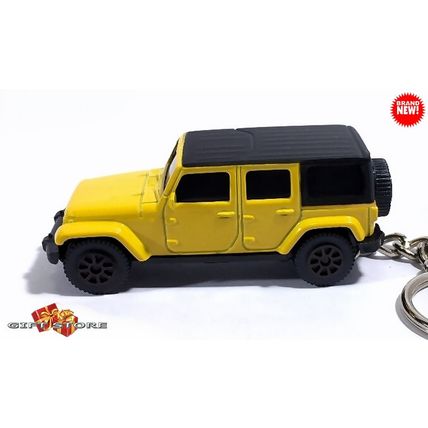 RARE KEYCHAIN YELLOW BLACK JEEP WRANGLER