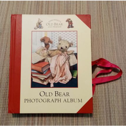 Old Bear and Friends Photograph Album Jane Hissey 1997