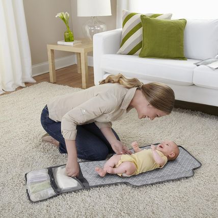 Graco Pack and Play Change 'N Carry Playard | Includes Portable Changing Pad, Ma