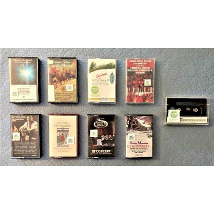 9 CHRISTMAS MUSIC CASSETTES STREISAND NAT KING COLE SMOKY MOUNTAIN DESERT CHORAL