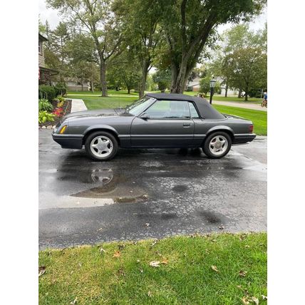 1986 Ford Mustang Convertible