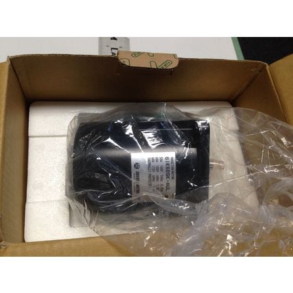 NEW OLD OM 5RK40GK-CT ORIENTAL MOTOR INDUCTION MOTOR 12.5HP 115VAC,HA