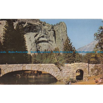 R054308 Yosemite National Park. California Royal Arches and Washington Column fr