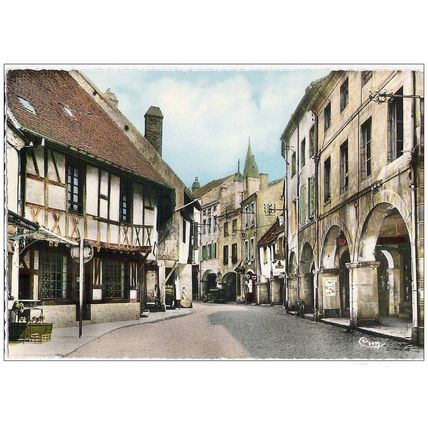 71 - Louhans - entrée de la ville et les arcades