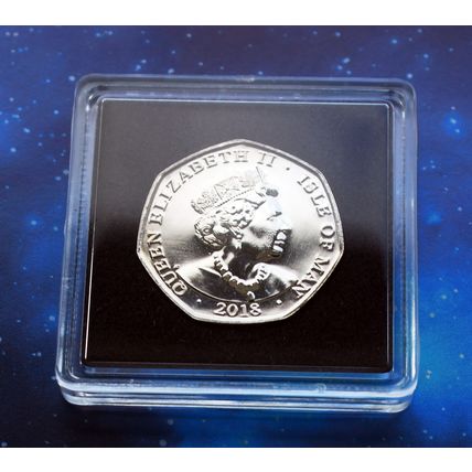 2018 Queen Elizabeth Cupro-Nickel 1914-1918 WW1 Remembrance Day IOM 50p Unc