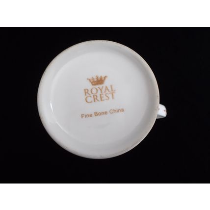 Diamond Jubilee Queen Elizabeth II Mug Royal Crest Fine Bone China 2012