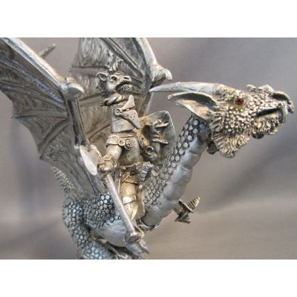RARE 1985 DRAGON RIDER KNIGHT Stefan Tofano #7795 Pewter Dragon TSR D&D