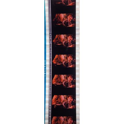 Pk GEB - P - MIX - a 022V . 1 STRIP OF 5 - 35MM FILM CELLS. ( )