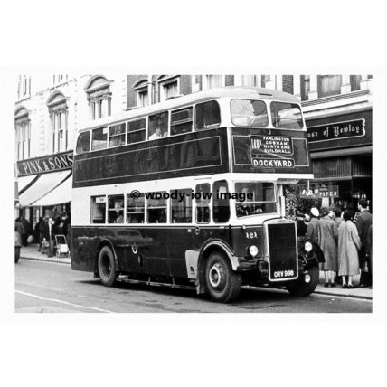 pt7673 - Portsmouth Corporation Bus no 121 at City Centre - print 6x4